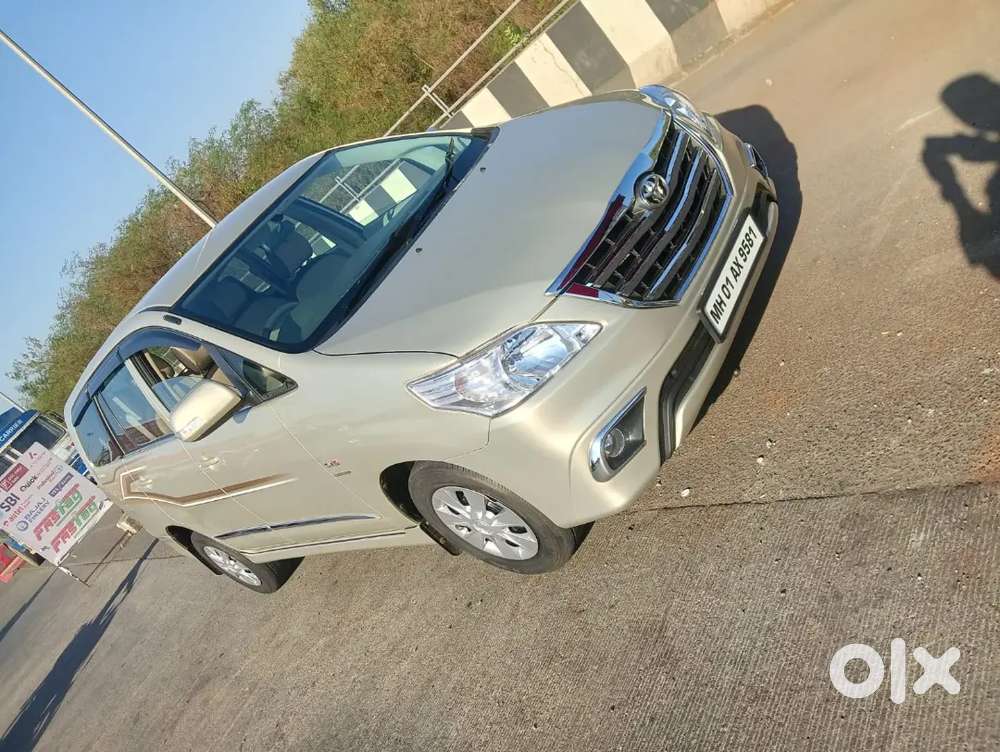 Toyota Innova 2011