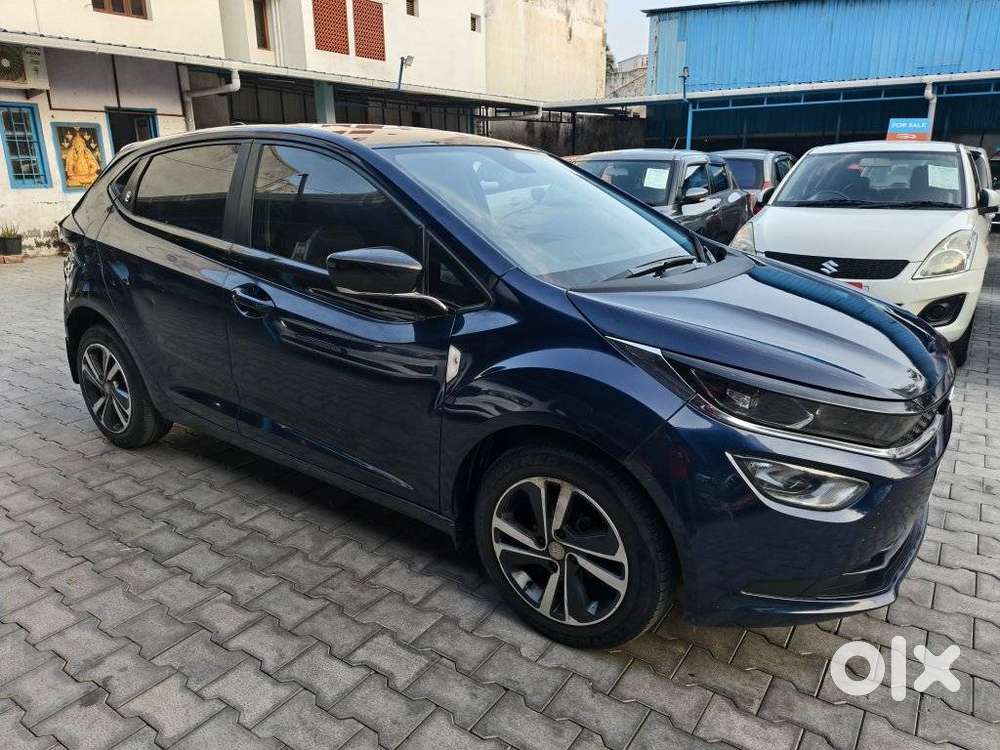 Tata Altroz Xz Plus (s), 2023, Petrol