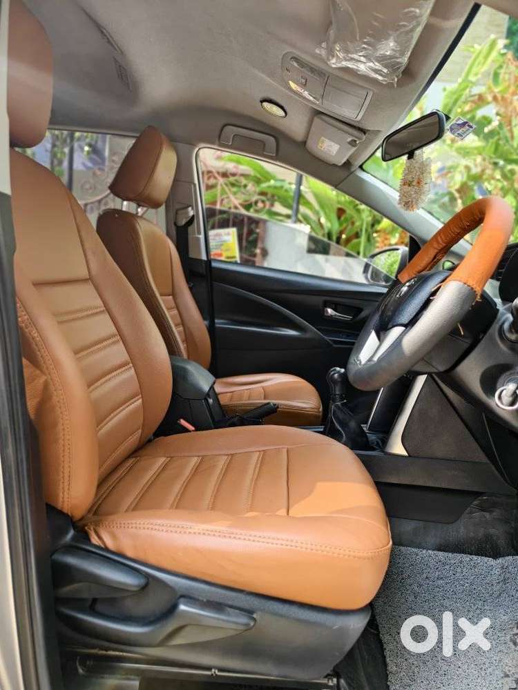 Toyota Innova Crysta 2.4 G Mt 7 Str, 2022, Diesel