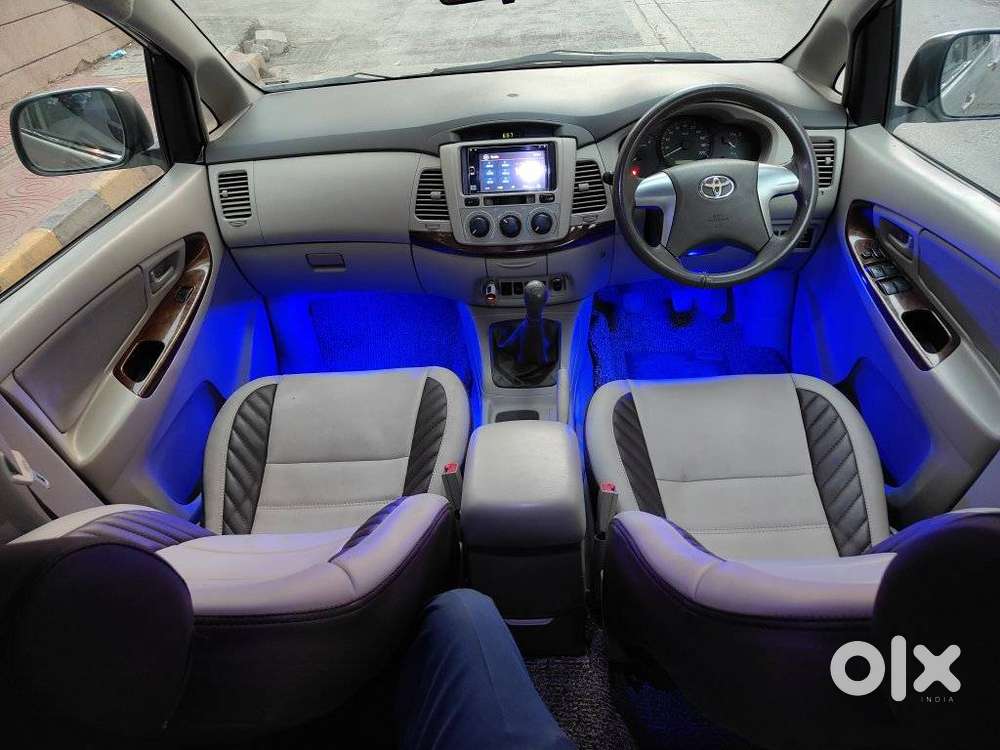 Toyota Innova 2.5 G (diesel) 8 Seater, 2014, Diesel