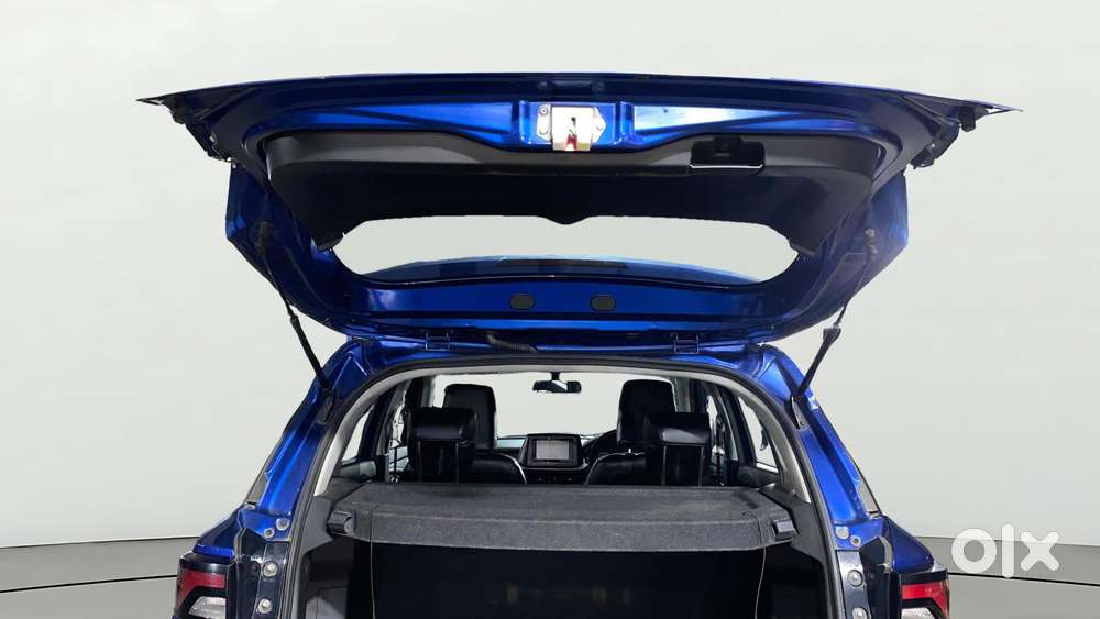 Maruti Suzuki Vitara Brezza 1.5 Vxi At, 2023, Petrol