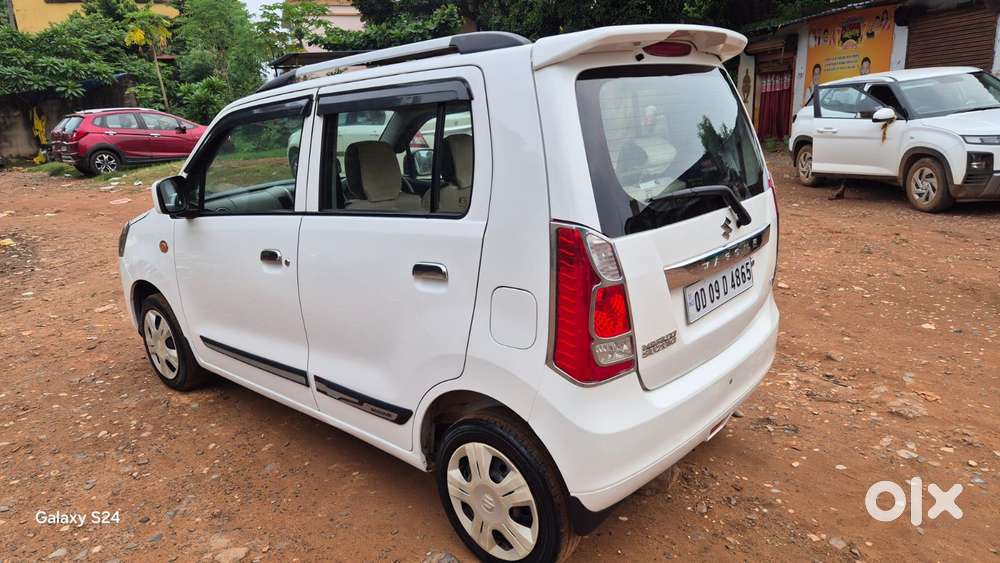 Maruti Suzuki Wagon R Vxi Mt 1.0l, 2015, Petrol
