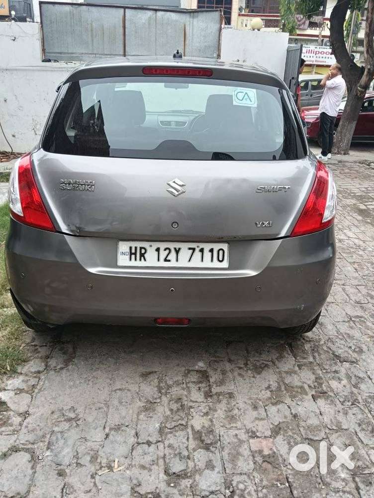 Maruti Suzuki Swift Vxi + Manual, 2015, Petrol
