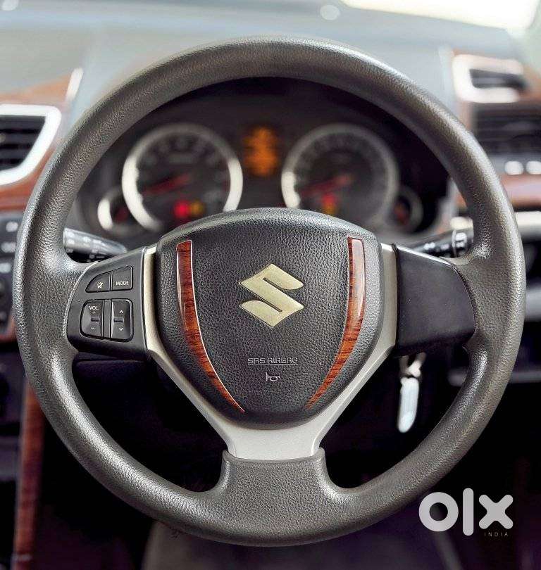 Maruti Suzuki Swift Zxi, 2012, Petrol