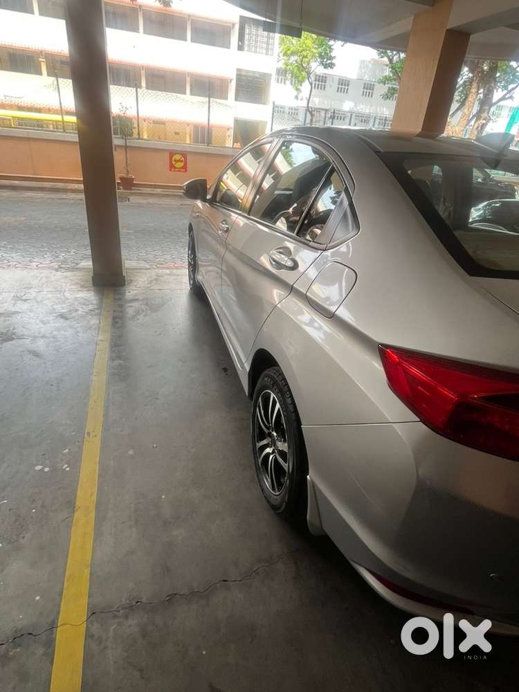 Single Owner/2014/honda City Cvt/100% Genuine Hinda Services
