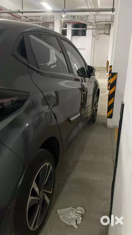 Tata Altroz 2022 Petrol 23000 Km Driven