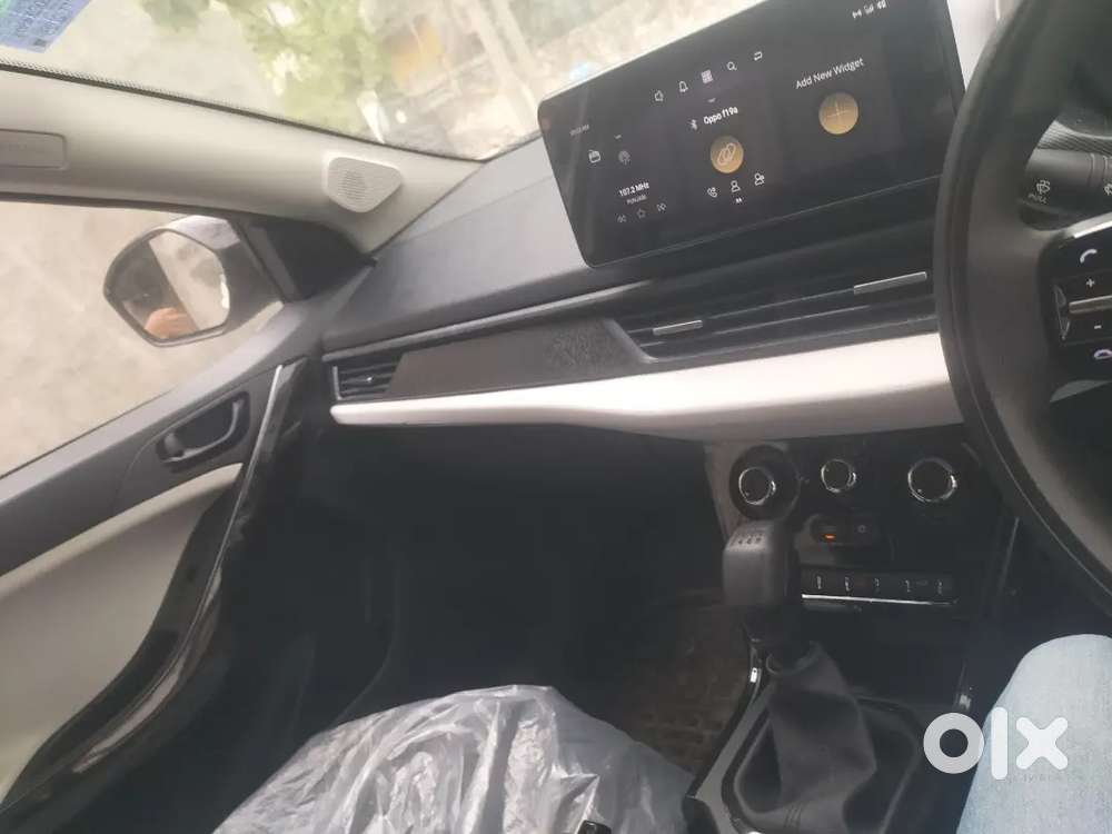 Tata Nexon Pure Pluse 1.2l Turbo 6-speed Manual