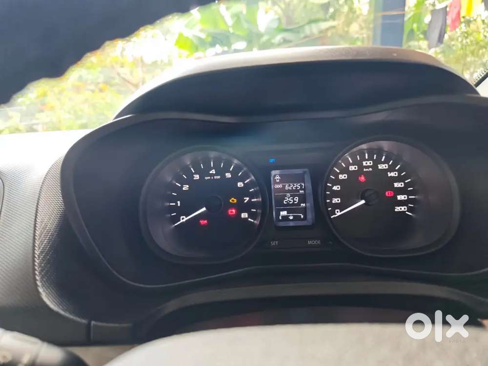 Tata Nexon 2019 Petrol Manual, Service History Avilable
