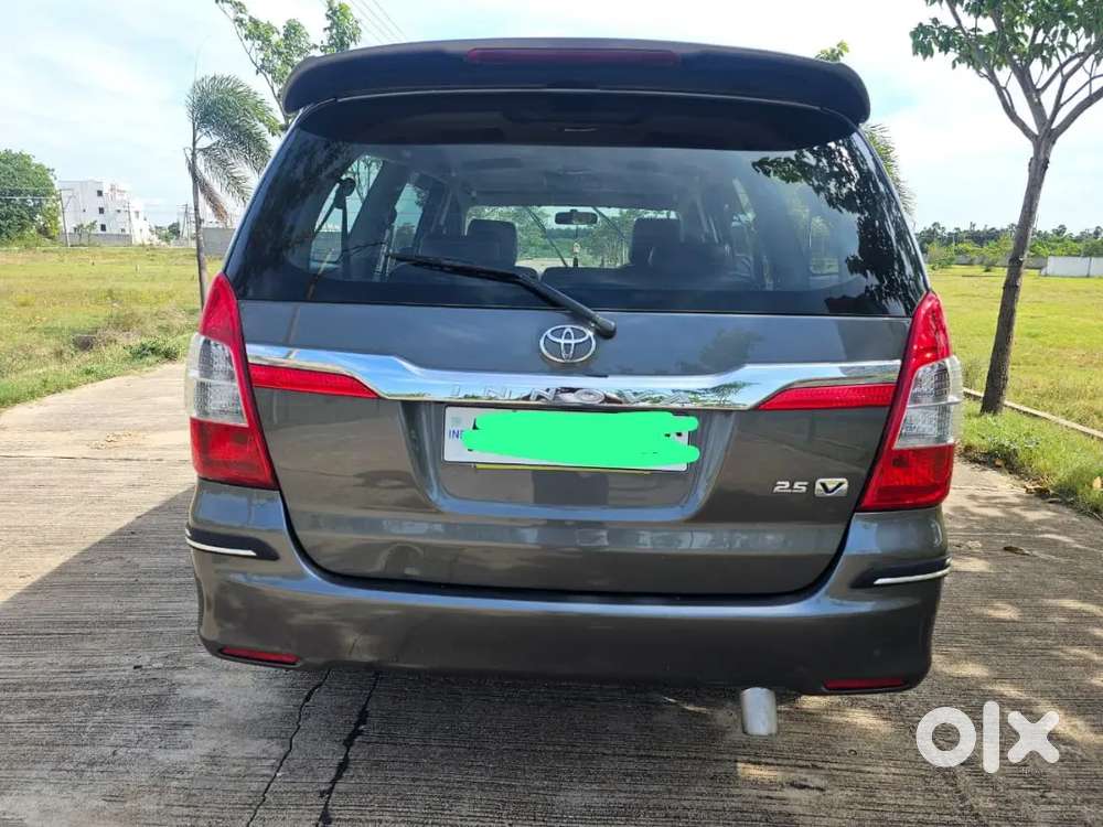 Toyota Innova 2013 Diesel 8str