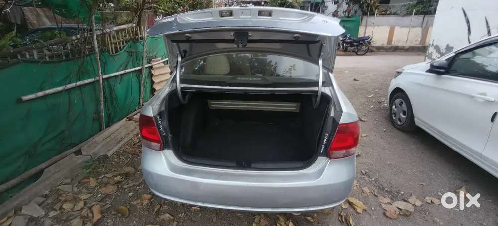 Volkswagen Vento 2013 Petrol 81000 Km Driven