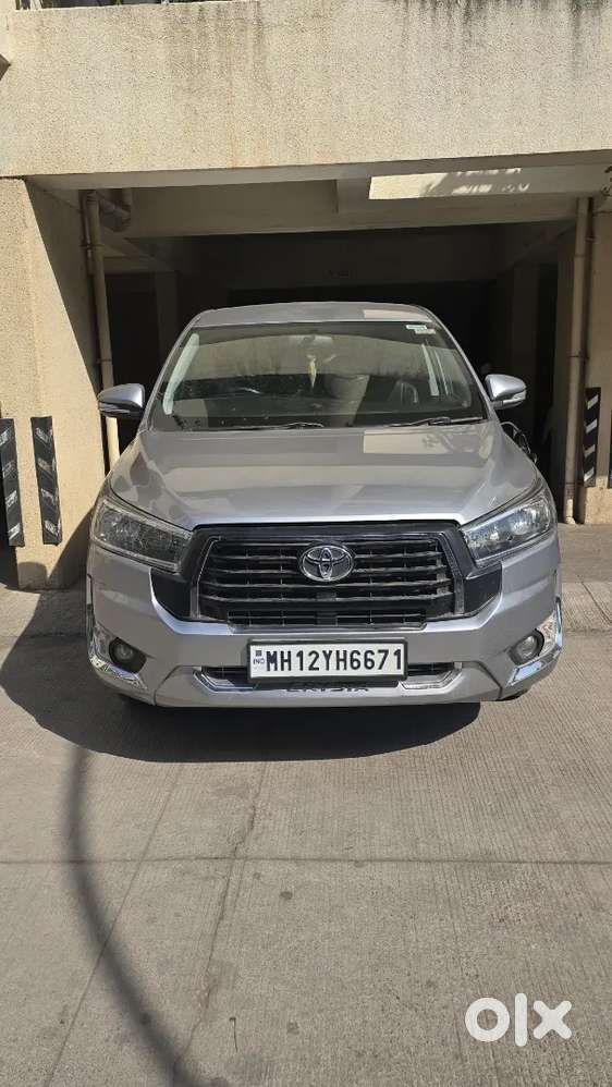 Toyota Innova Crysta 2017 Diesel Well Maintained