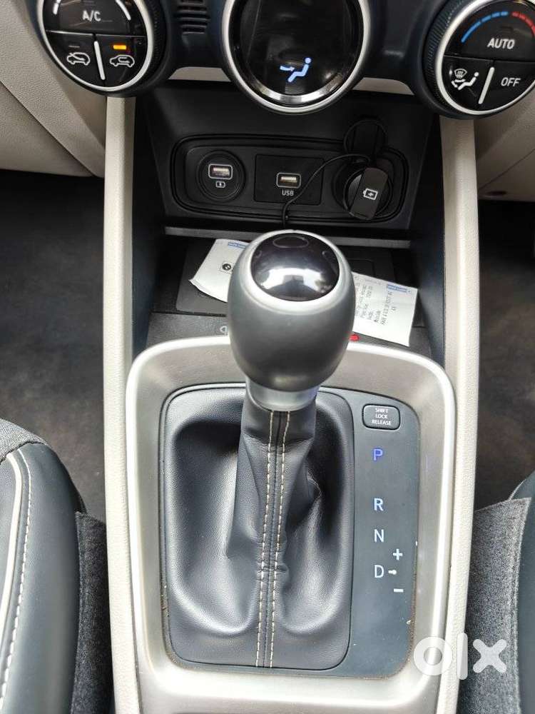 Hyundai Venue Sx Dual Tone Turbo, 2020, Petrol