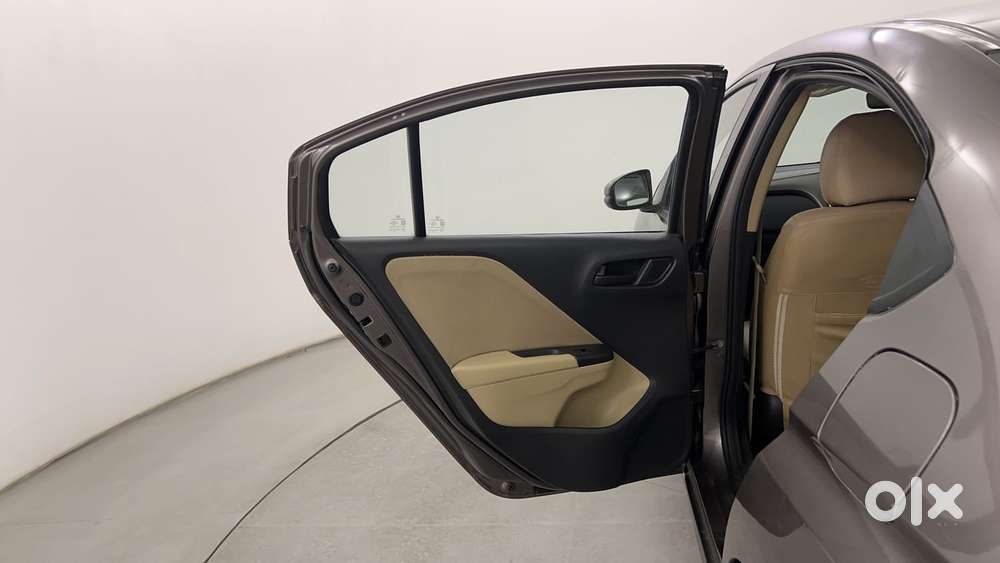 Honda City I-vtec Sv, 2015, Petrol