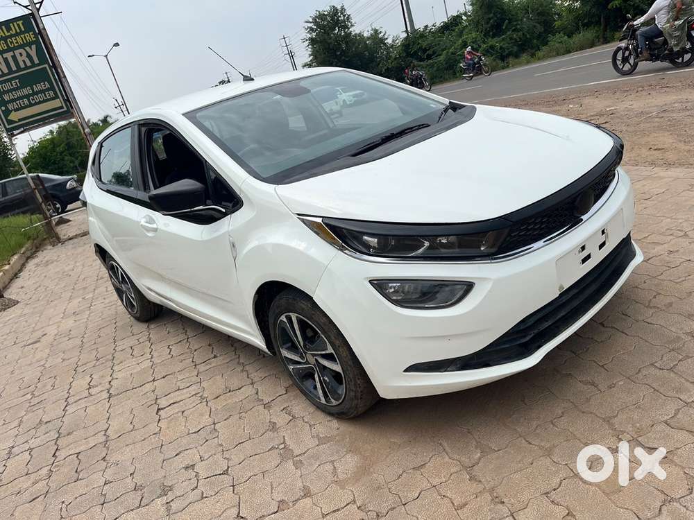 Tata Altroz 1.2 Petrol 2021 Top Variant
