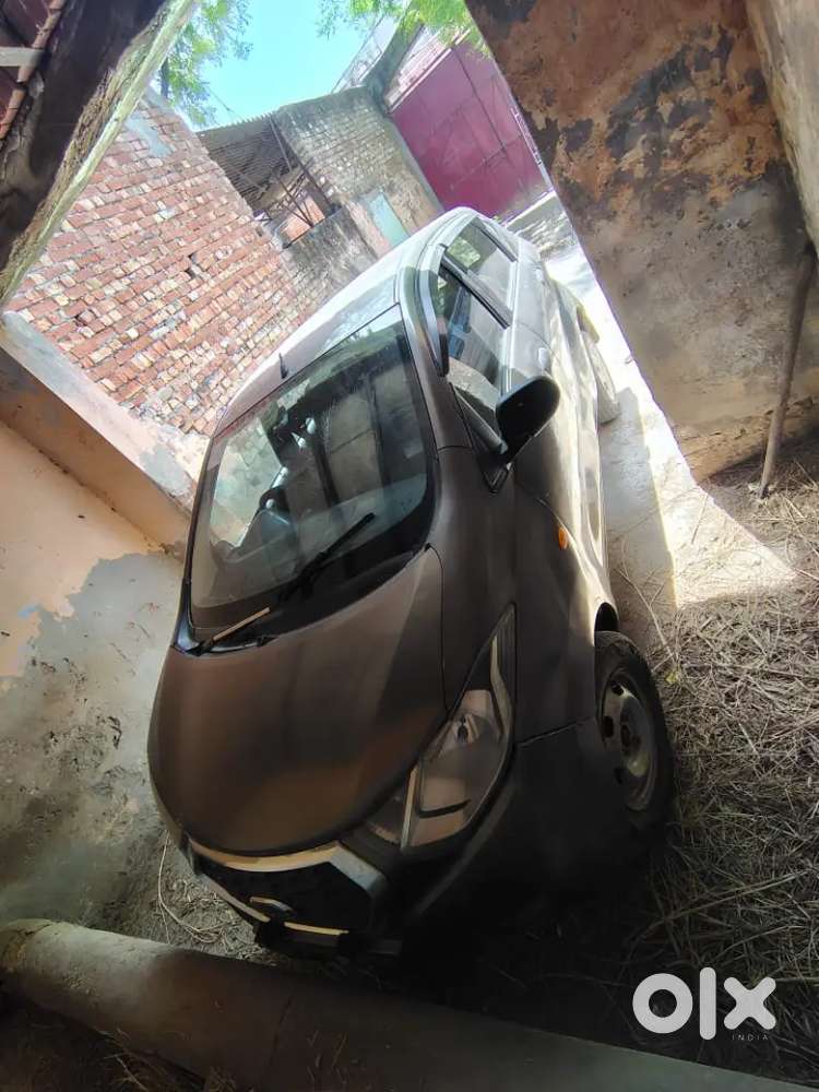 Car Datsun Redigo (nisaan)