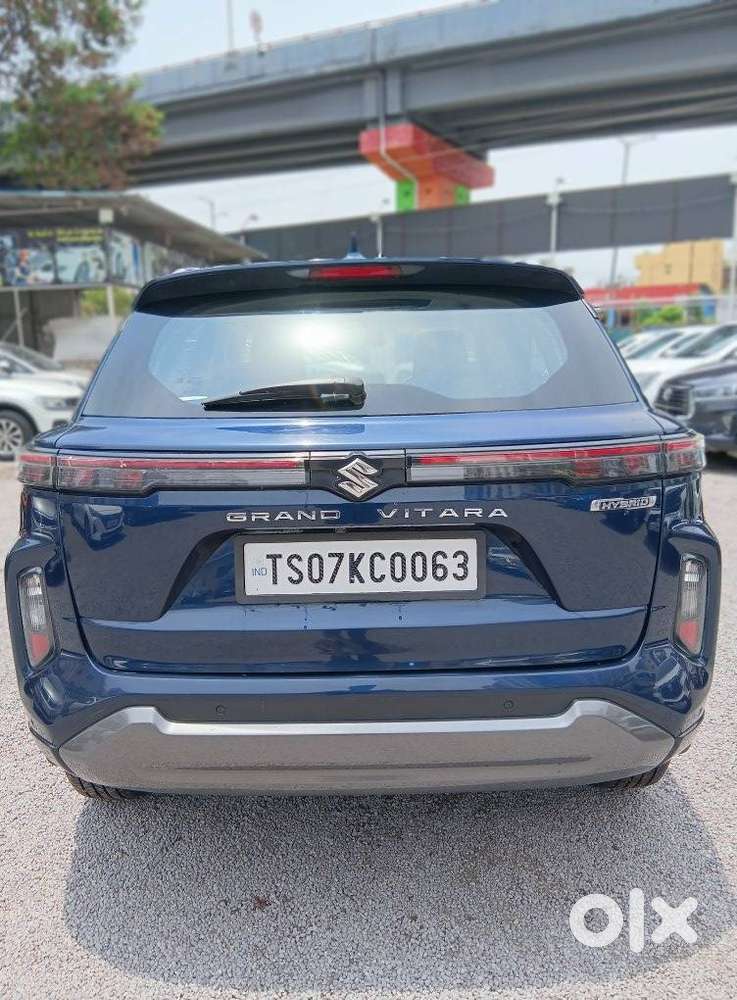 Maruti Suzuki Grand Vitara 1.5 Zeta Plus Intelligent Hybrid Ecvt, 20..