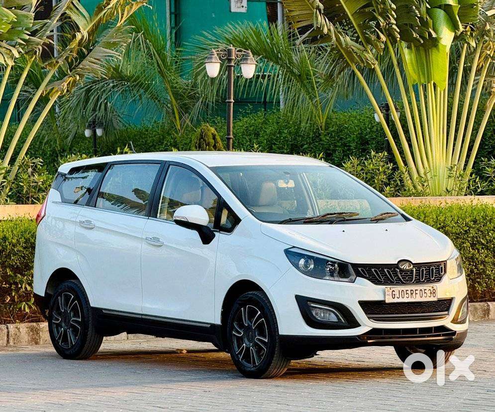 Mahindra Marazzo M8, 2018, Diesel