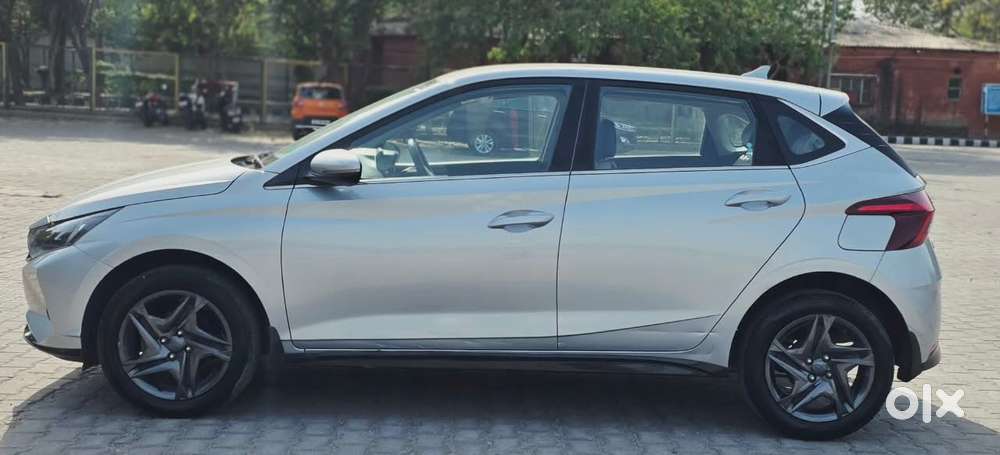 Hyundai I20 Sportz 1.2 Mt, 2023, Petrol