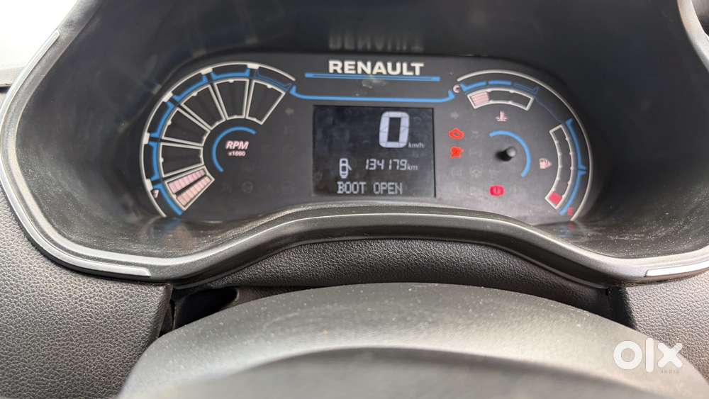 Renault Triber Rxz, 2019, Petrol