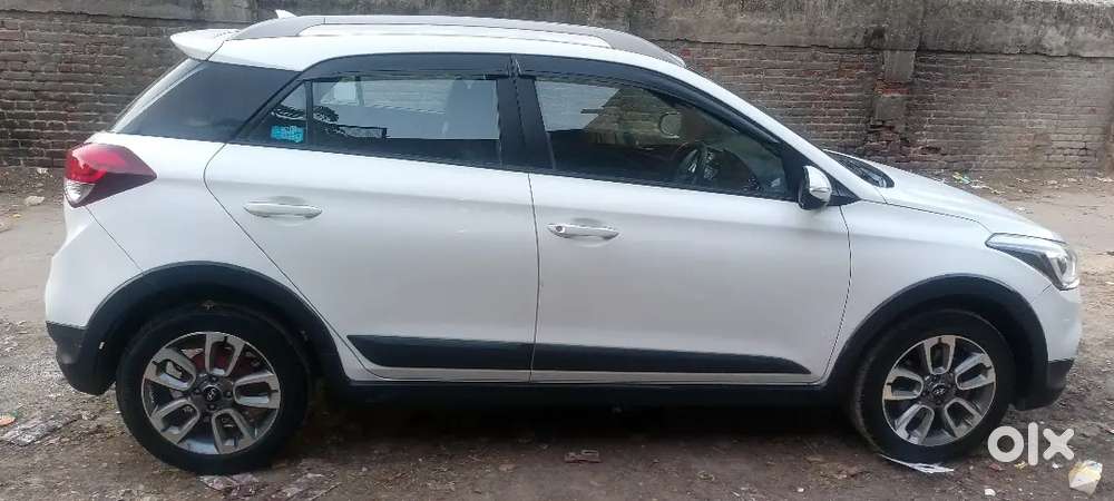 Hyundai I20 Active 2016 Petrol 52000 Km Driven
