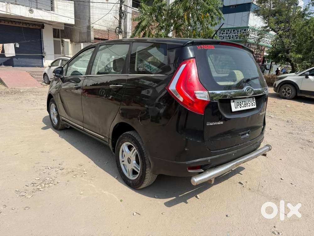 Mahindra Marazzo M6, 2018, Diesel