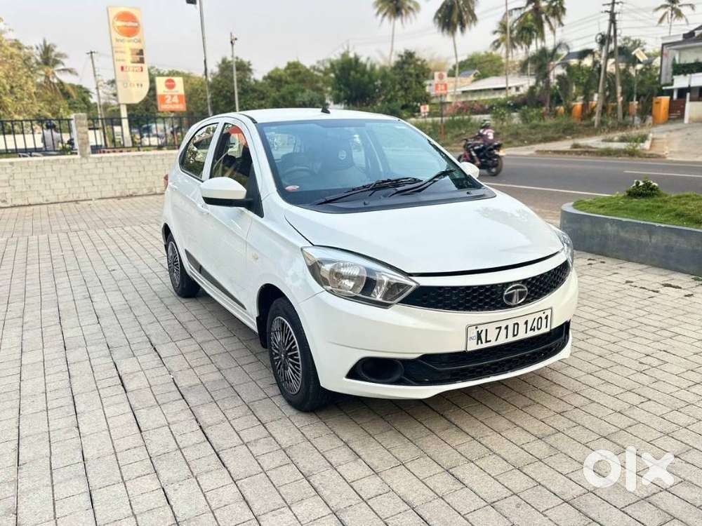 Tata Tiago 1.2 Revotron Xt, 2016, Petrol