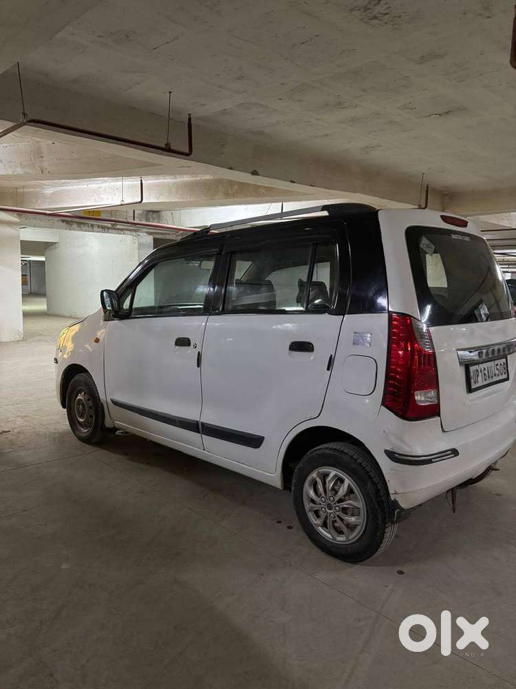 गुड कंडीशन कोई कमी नहीं है अर्जेंट बेचनी है उसे पैसे की जरूरत