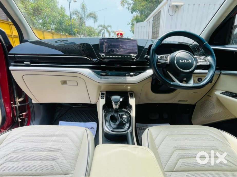 Kia Carens Luxury (o)1.5 Turbo Petrol Dct 7 Str, 2022, Petrol