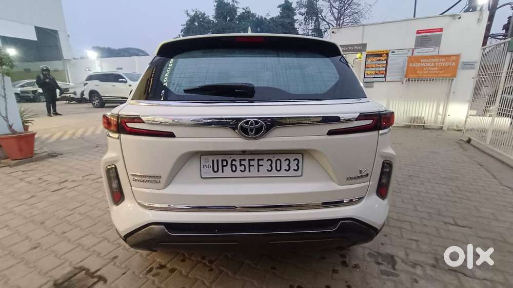 Toyota Urban Cruiser Hyryder 1.5 V Hybrid, 2024, Petrol