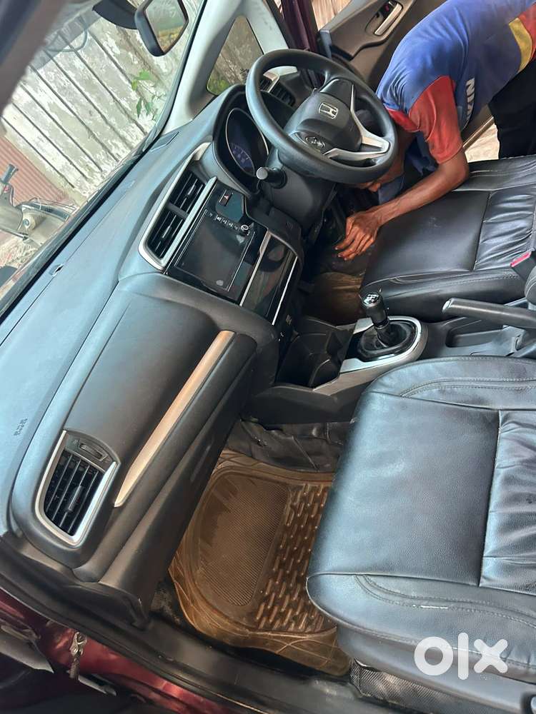 Honda Br-v Style Edition Vx, 2017, Petrol