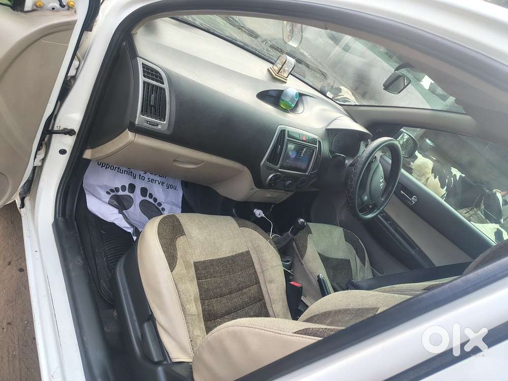 Hyundai I20 2012 Petrol 98000 Km Driven