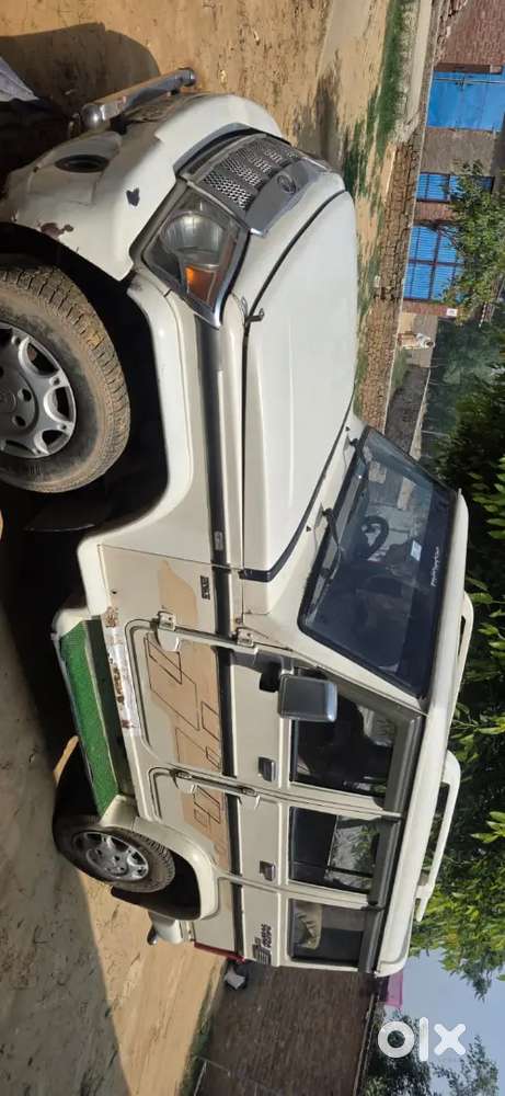 Mahindra Bolero 2012