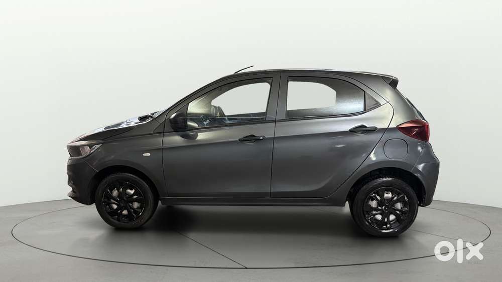 Tata Tiago 1.2 Revotron Xm, 2023, Cng & Hybrids