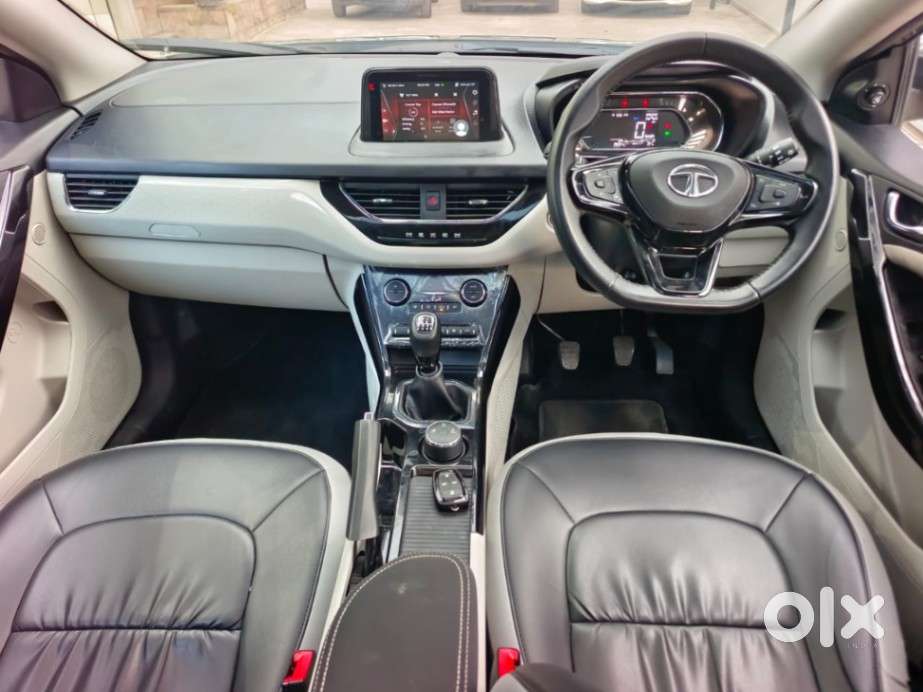 Tata Nexon Xz Plus (hs), 2022, Petrol