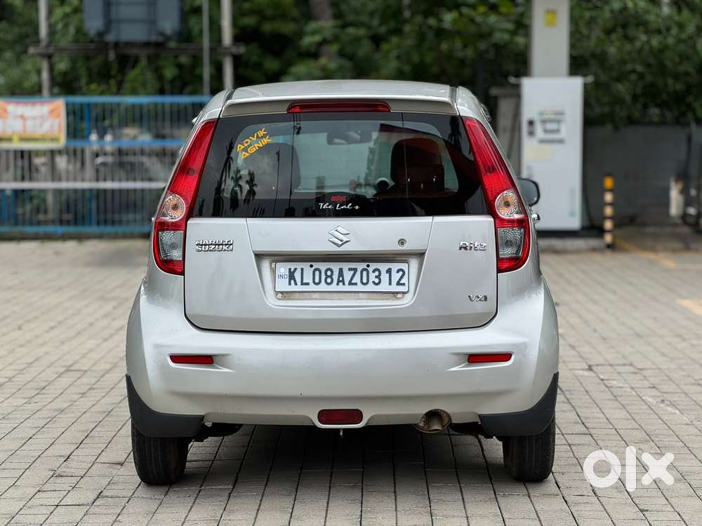 Maruti Suzuki Ritz Vxi, 2012, Petrol