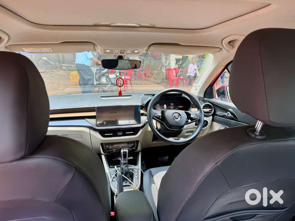 Skoda Slavia 1.0 At Petrol Top Model 2025