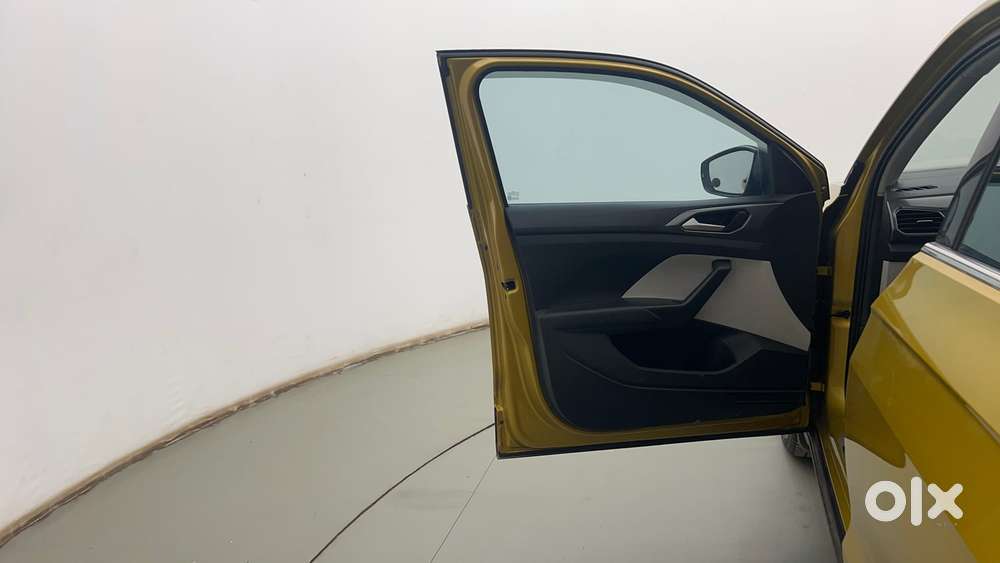 Volkswagen Taigun Topline 1.0 Tsi At (electric Seats), 2022, Petrol