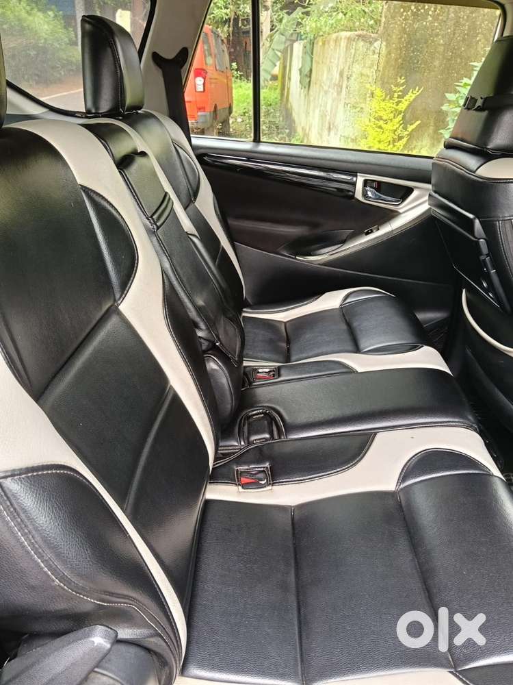 Toyota Innova Crysta 2016