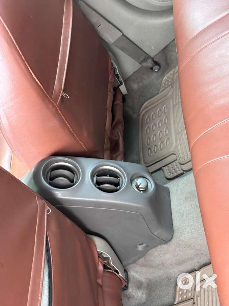 Nissan Diesel Car 2012