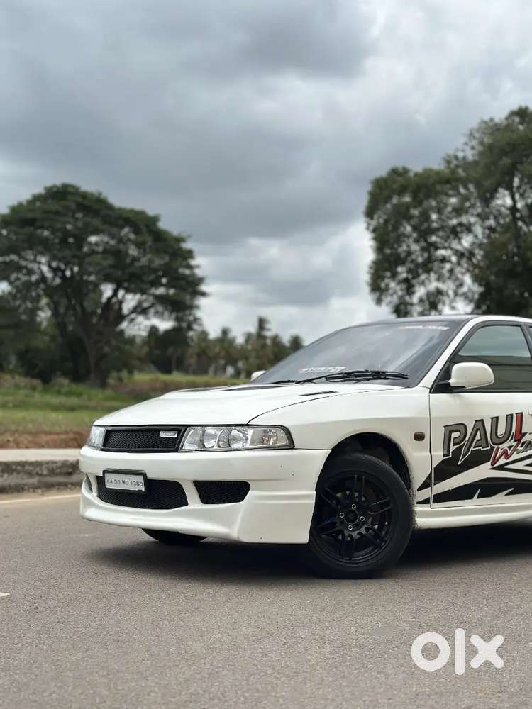 #lancer  
Petrol Manual 2002 Model

 Ownership : 4th Owner
 Km D