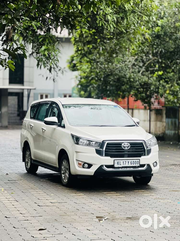 Toyota Innova Crysta 2.4 G Plus Mt 7 Str, 2024, Diesel