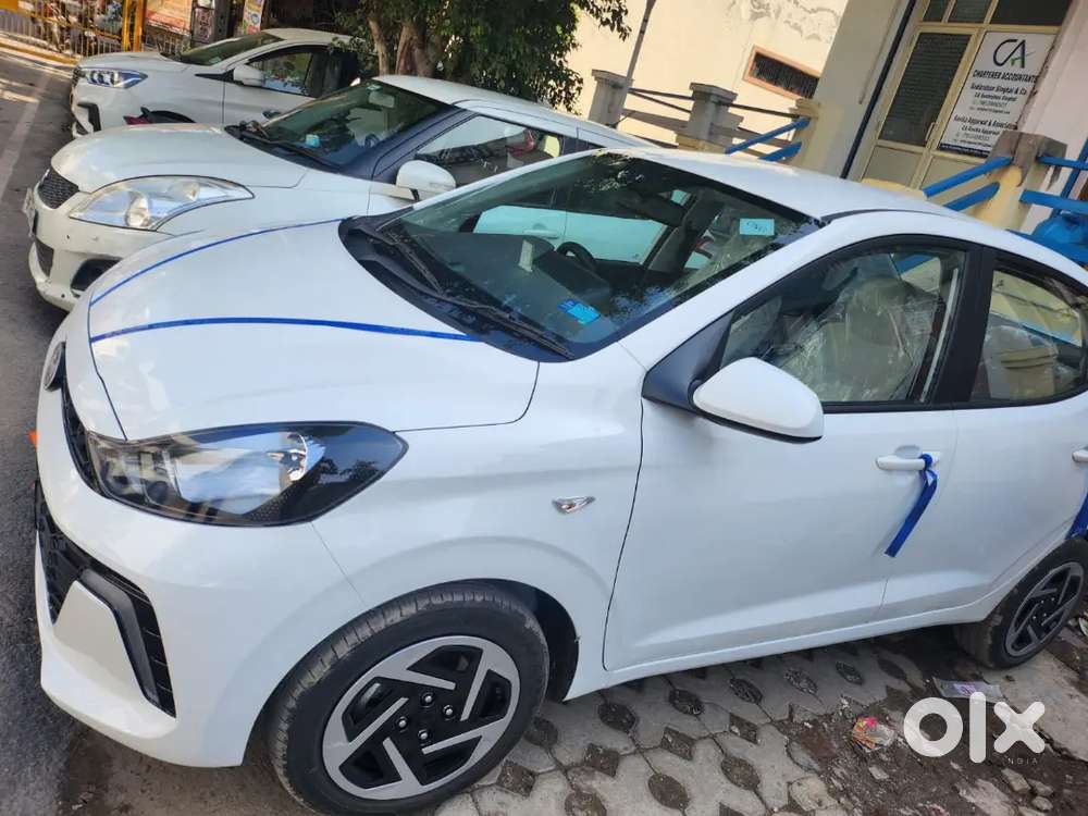 Hyundai Aura 2025 Cng & Hybrids 00 Km Driven