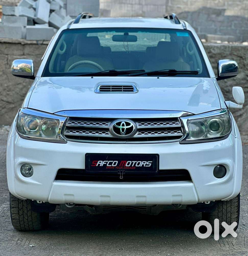 Toyota Fortuner 3.0 4x4 Manual, 2010, Diesel