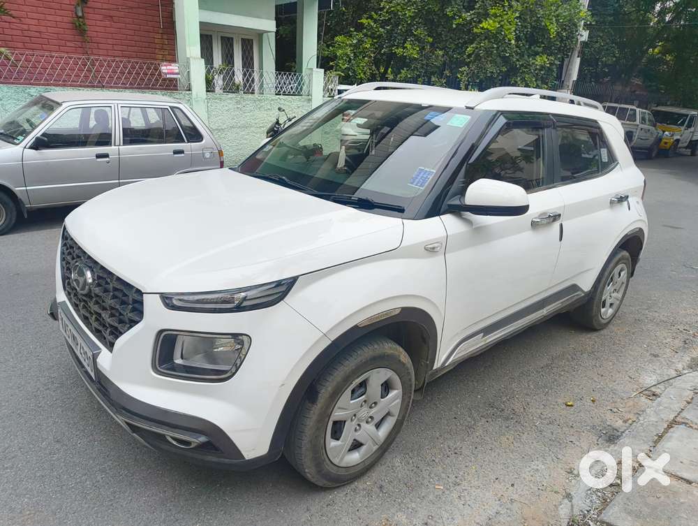 Hyundai Venue S Mt Turbo Gdi 1.0l, 2020, Petrol