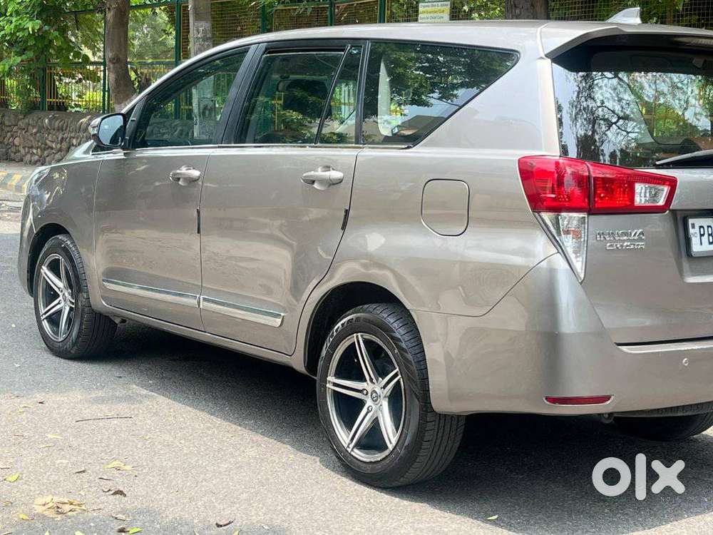 Toyota Innova Crysta 2.4 Gx Mt, 2019, Diesel