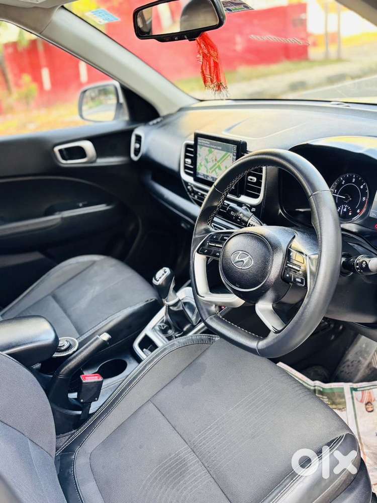 Hyundai Venue Sx (o) Mt 1.5 Diesel, 2021, Diesel