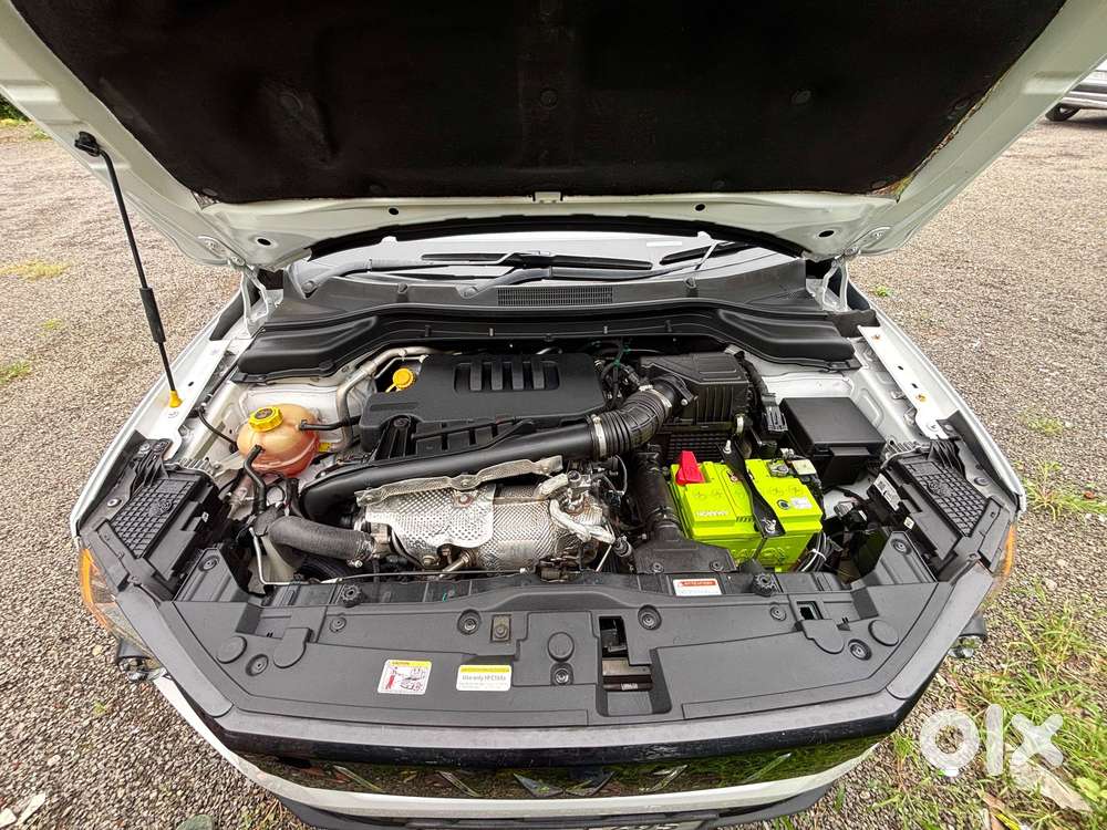 Mahindra Xuv 3xo Ax7l Diesel Mt, 2024, Diesel