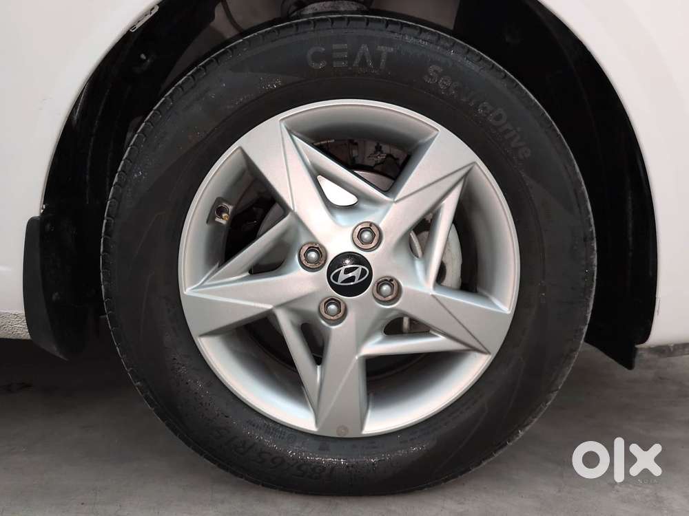 Hyundai Verna 1.5 Sx (o) Vtvt, 2025, Petrol
