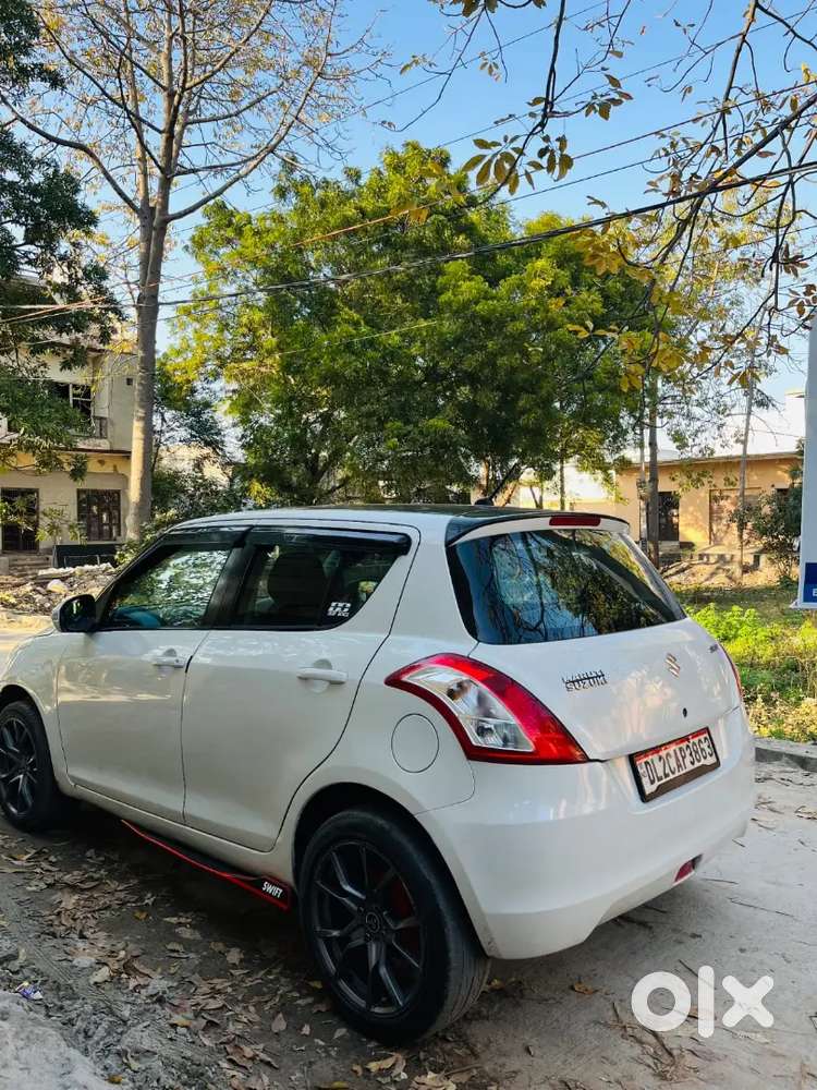 Maruti Suzuki Swift 2012 Lpg 90000 Km Driven