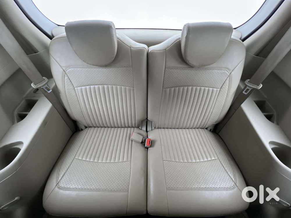 Maruti Suzuki Ertiga Vxi At, 2017, Petrol